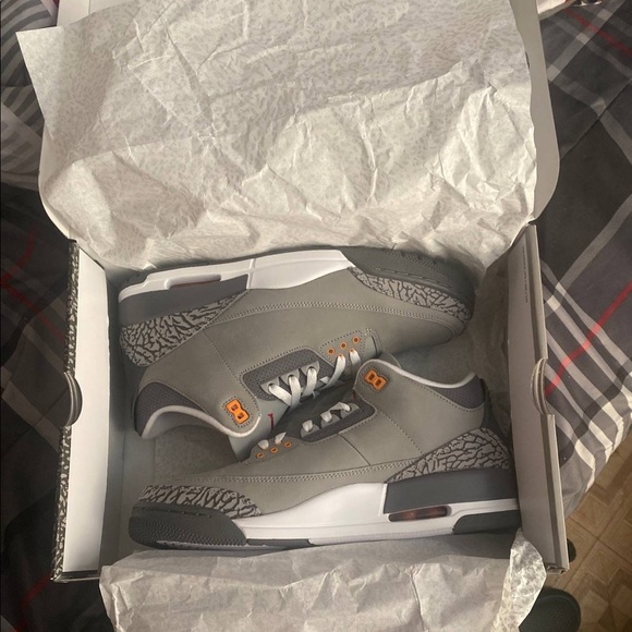 3s grey